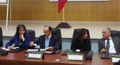 عزم على توظيف نائبة إلياس العماري بجامعة يترأسها حسيمي وأصداء تصفها بالوظيفة المشبوهة عزم على توظيف نائبة إلياس العماري بجامعة يترأسها حسيمي وأصداء تصفها بالوظيفة المشبوهة