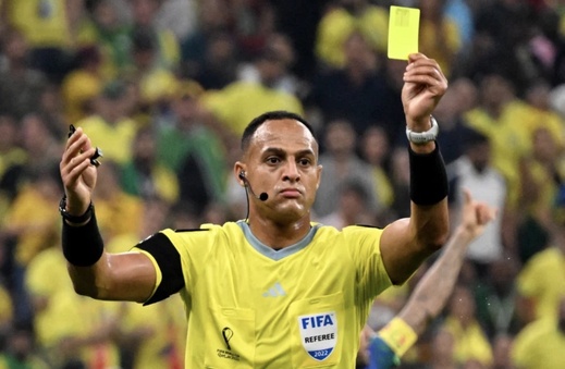 المغربي الأصل إسماعيل الفتح حكماً لنصف نهائي المونديال بين إنجلترا والأرجنتين المغربي الأصل إسماعيل الفتح حكماً لنصف نهائي المونديال بين إنجلترا والأرجنتين