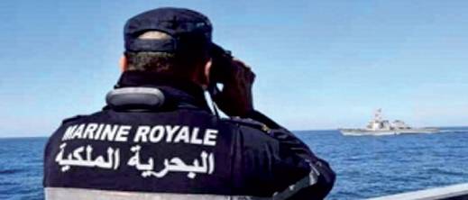 إنقاذ 11 مرشحا للهجرة غير النظامية بعد تعطل قاربهم قبالة سواحل الحسيمة