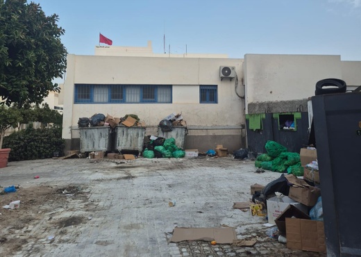 أزمة حاويات النفايات بمركز السل بالناظور.. العصبة المغربية تلتقي رئيس الجماعة وهذا ما أسفر عنه اللقاء