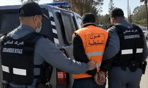 توقيف عون سلطة بالحسيمة للاشتباه في حيازة واستهلاك مخدر الكوكايين توقيف عون سلطة بالحسيمة للاشتباه في حيازة واستهلاك مخدر الكوكايين