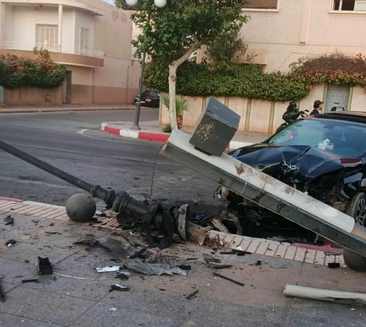 نجاة عائلة بأعجوبة وإصابة فتاة في حادث سير مروع بوجدة