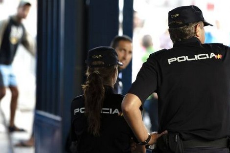 سبتة المحتلة.. الأمن الإسباني يعتقل مغربياً استهدف قاصرين بالتهديد والسرقة