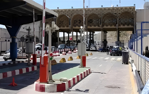 تضييقات جديدة بباب سبتة تتزامن مع تجدد التوتر الدبلوماسي بين الرباط ومدريد تضييقات جديدة بباب سبتة تتزامن مع تجدد التوتر الدبلوماسي بين الرباط ومدريد