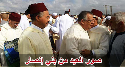 الناظوريون يؤدون صلاة العيد بمصلى المدينة وسط فرحة بحلول هذه المناسبة الدينية الناظوريون يؤدون صلاة العيد بمصلى المدينة وسط فرحة بحلول هذه المناسبة الدينية