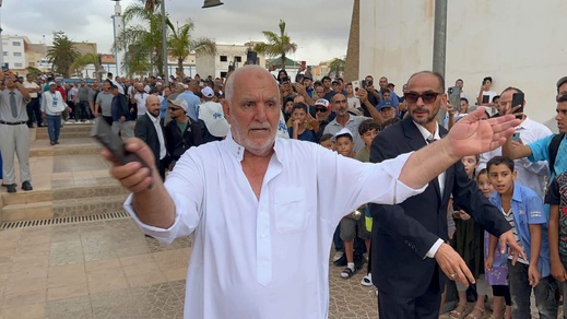 عزيز مكنيف يستعرض قوته الانتخابية في مهرجان خطابي ببن طيب وبحضور فوزي لقجع