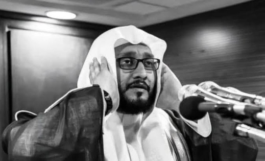 ارتبطت نبرته بتكبيرات العيد في المسجد الحرام.. الموت يغيب المؤذن إبراهيم بن عادل المدني