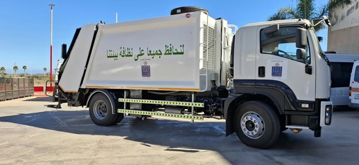 أركمان تعزز أسطول النظافة بشاحنة جديدة لخدمة المركز والدواوير والشواطئ
