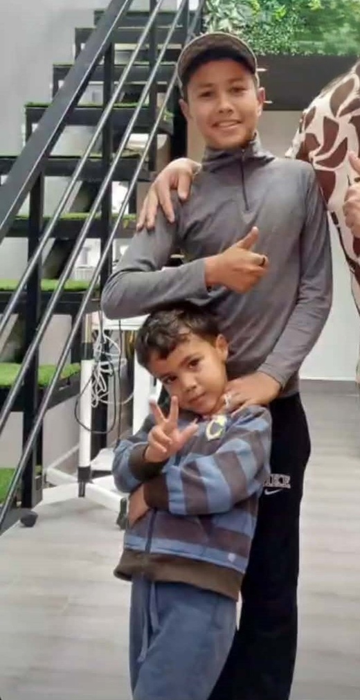 ريان انكاد غادر منزل أسرته ولم يعد.. نداء للبحث عن طفل في الناظور- تاويمة ريان انكاد غادر منزل أسرته ولم يعد.. نداء للبحث عن طفل في الناظور- تاويمة