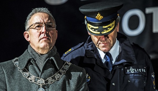 ثلاثة عشر عمدة هولنديا يطالبون الريفي أحمد أبوطالب بالترشح لرئاسة حزب العمال ثلاثة عشر عمدة هولنديا يطالبون الريفي أحمد أبوطالب بالترشح لرئاسة حزب العمال