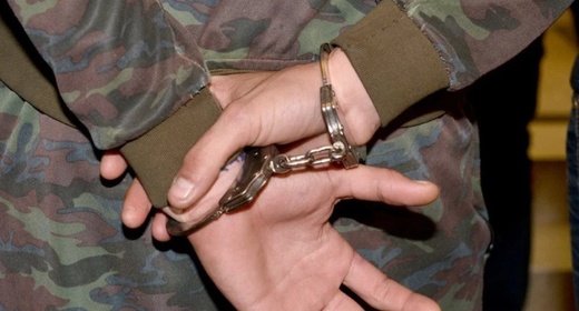 العنف ضد والدته يقود شخصاً إلى السجن لسنتين في الحسيمة العنف ضد والدته يقود شخصاً إلى السجن لسنتين في الحسيمة