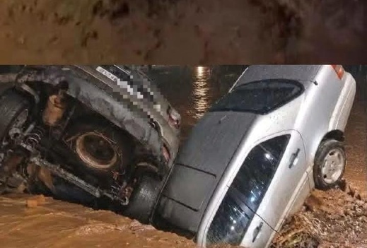 أمطار غزيرة وسيول تجرف سيارات ببني بوعياش