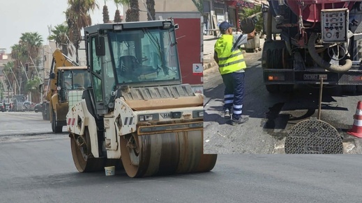 بعد تزفيت الشوارع.. صفقات لإصلاح أنابيب الصرف الصحي والماء تجر انتقادات لجماعة الناظور و 