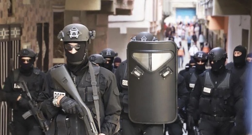 توقيف متطرف موالي لتنظيم "داعش" الإرهابي بطنجة توقيف متطرف موالي لتنظيم "داعش" الإرهابي بطنجة