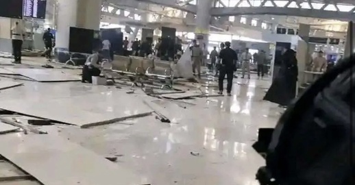 تجدد الهجمات بالرياض: مقذوف يستهدف صالة المسافرين بمطار الملك خالد غداة فاجعة السبت تجدد الهجمات بالرياض: مقذوف يستهدف صالة المسافرين بمطار الملك خالد غداة فاجعة السبت