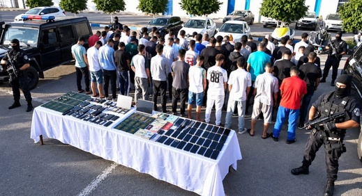 الجزائر تعلن توقيف 61 مغربياً بتهمة التخطيط لأعمال تخريبية