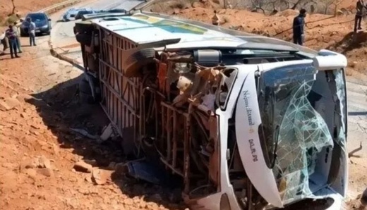 انقلاب حافلة مسافرين بمدخل تارجيست يخلف إصابات بليغة 
