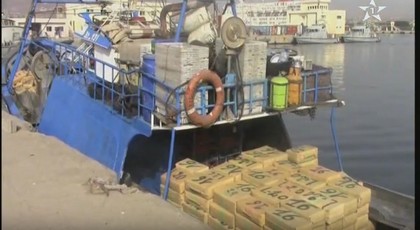 بالفيديو.. هكذا تم حجز 13 طن من الحشيش واعتقال 8 أشخاص بسواحل الناظور بالفيديو.. هكذا تم حجز 13 طن من الحشيش واعتقال 8 أشخاص بسواحل الناظور