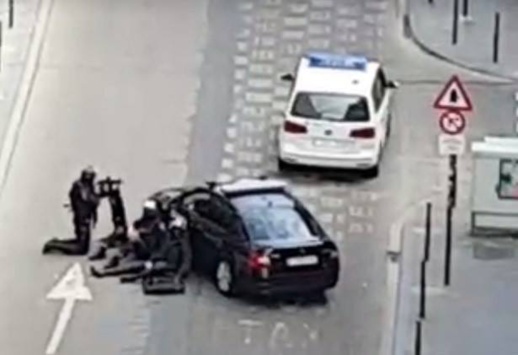 عودة الاستنفار الأمني المكثف الى أحياء بروكسل بعد ان هدأت الامور نسبيا لهذا السبب عودة الاستنفار الأمني المكثف الى أحياء بروكسل بعد ان هدأت الامور نسبيا لهذا السبب