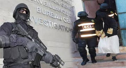 الدريوش.. عناصر الفرقة الوطنية والديستي تطوقان منزلا بمدينة ميضار وتعتقل شابا حاول الالتحاق بداعش الدريوش.. عناصر الفرقة الوطنية والديستي تطوقان منزلا بمدينة ميضار وتعتقل شابا حاول الالتحاق بداعش