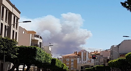 وسائل إعلام مليلية تُنوّه بعمل رجال الإطفاء المغاربة بـ"غورغو" وتفصح عن تخوفها من استمرار زحف النيران وسائل إعلام مليلية تُنوّه بعمل رجال الإطفاء المغاربة بـ"غورغو" وتفصح عن تخوفها من استمرار زحف النيران