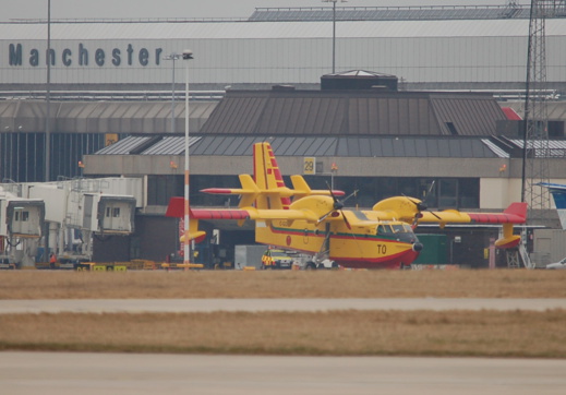 بالصور: تعرفوا على نوع الطائرات التي حلقت فوق سماء الناظور لإطفاء حريق غورغو بالصور: تعرفوا على نوع الطائرات التي حلقت فوق سماء الناظور لإطفاء حريق غورغو