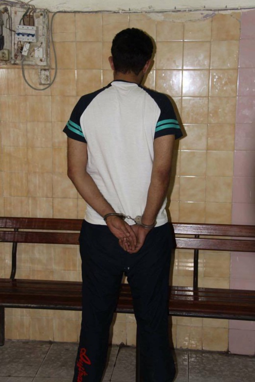 درك العروي يضع اليد على الملقب ب"فاروق" أحد أخطر المجرمين باقليم الناظور درك العروي يضع اليد على الملقب ب"فاروق" أحد أخطر المجرمين باقليم الناظور