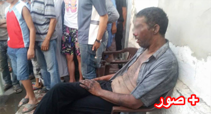 شخص يعاني من إضطرابات عقلية يشعل النار في جسده وسط مدينة بني طيب اقليم الدريوش شخص يعاني من إضطرابات عقلية يشعل النار في جسده وسط مدينة بني طيب اقليم الدريوش