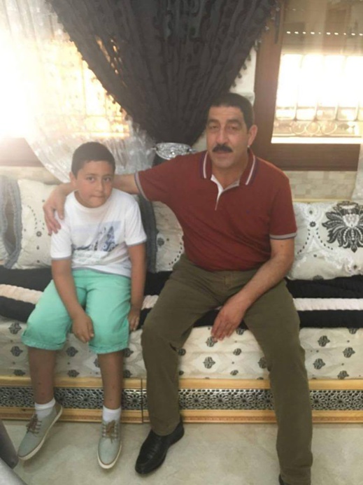حقيقة الصورة الموثقة لتقبيل طفل يد رئيس غرفة الفلاحة التي أقامت ضجة وصل صداها إلى الصحافة الوطنية