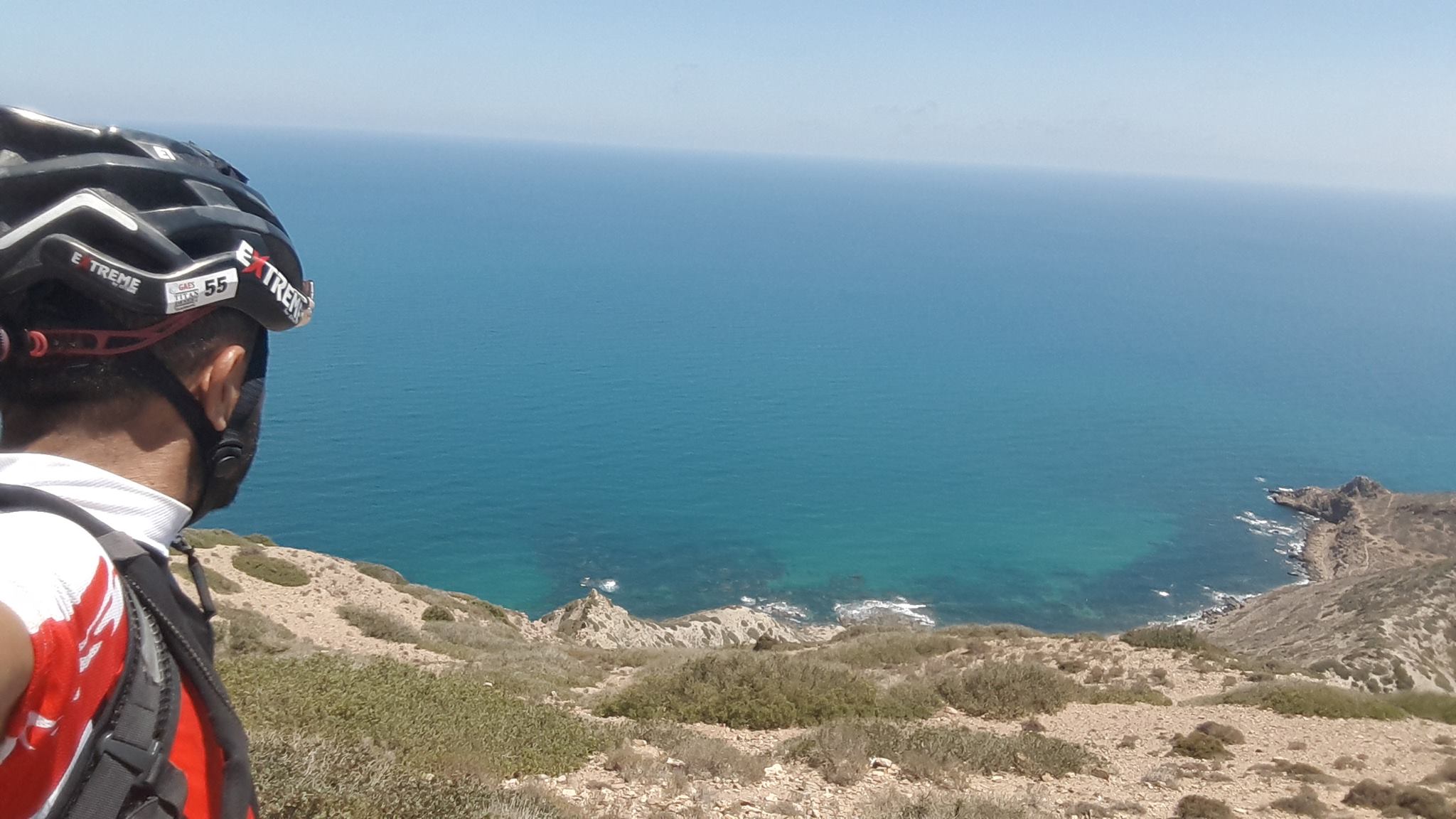 دراج يوثق بالصوت و الصور مشاهد طبيعية نادرة من منطقة تيبودا الشاطئية