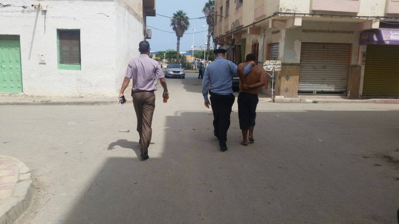 حملة تمشيطية لتحرير حديقة عمومية من المتشردين و مدمني المخدرات بوسط مدينة بني نصار
