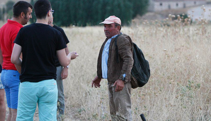  البحث عن مغربي بإسبانيا اختفى في بئر حفره بحثا عن الكنز