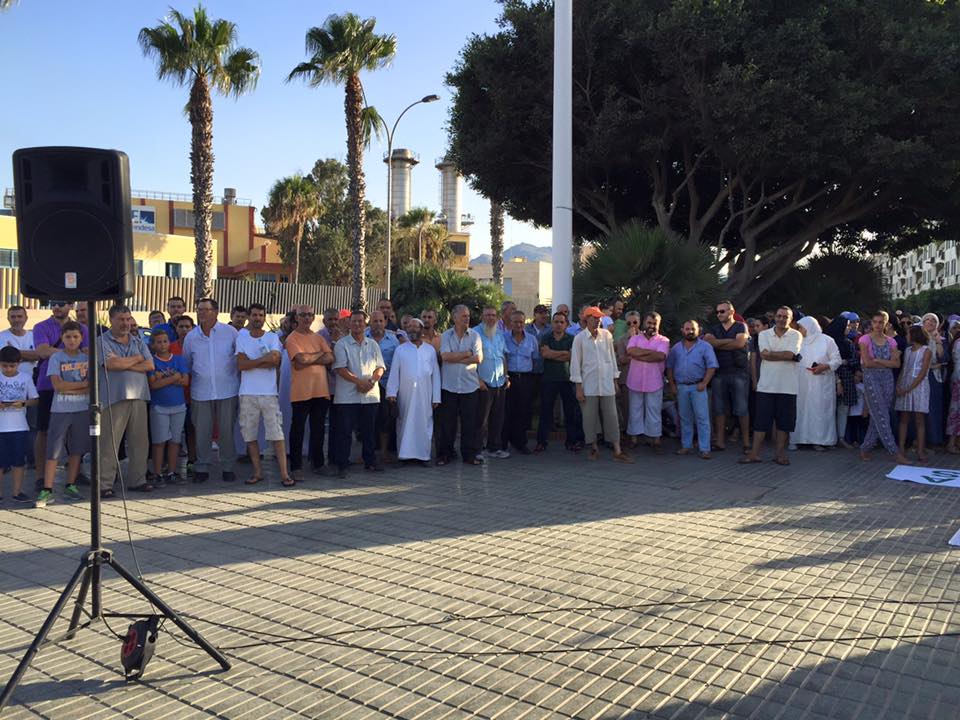إحتجاجات عارمة لمسلمي مليلية بعد منعهم من إستيراد أضاحي العيد من المغرب 