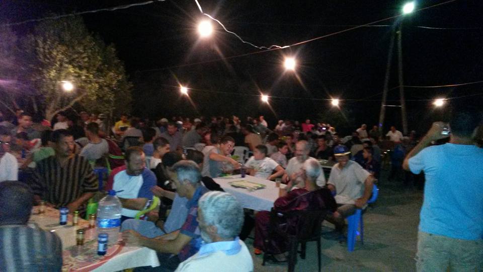 رئيس جماعة سابق نواحي تمسمان يذبح ثورا بعد إستفادة دواوير بطريق معبدة تناهز ال5 ملايير سنتيم