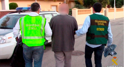 تفكيك شبكة مغربية لترويج الحشيش في حانات إسبانيا