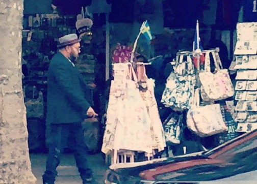 شاهدوا الملك محمد السادس يتجول في شوارع باريس بلوك سحر رواد فايسبوك