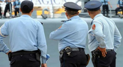 توقيف مقدم شرطة مؤقتا عن العمل على خلفية العثور على مخدرات في حقيبة مسافر بمطار الحسيمة