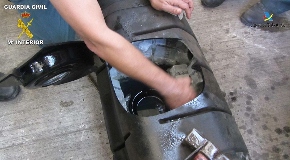 مليلية.. حجز كمية مهمة من الحشيش مخبأة داخل خزان وقود سيارة مرقمة بألمانيا