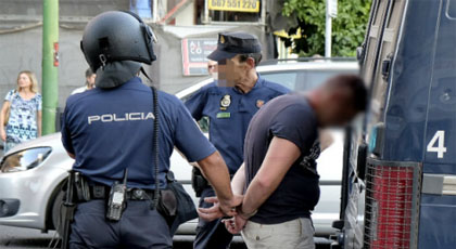 الأمن الاسباني يوقف شخصا مصنف "خطر" كان بصدد الهروب الى الناظور 