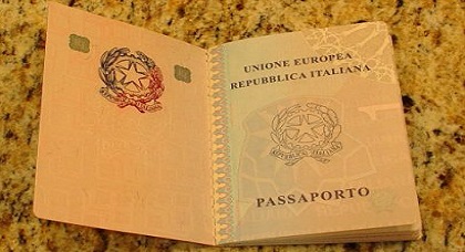 تفكيك عصابة بمليلية تنشط في تهريب المغاربة صوب إسبانيا بجواز سفر إيطالي مزور مقابل 4 ملايين