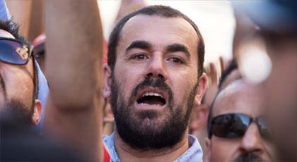 الزفزافي يحتج على عناصر الفرقة الوطنية خلال التحقيق معه حول الرسالة المثيرة للجدل لهذا السبب