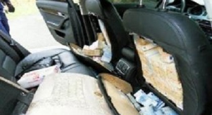 شرطة معبر مليلية تحجز كميات كبيرة من الحشيش داخل تجويفات سيارة لاذ سائقها بالفرار