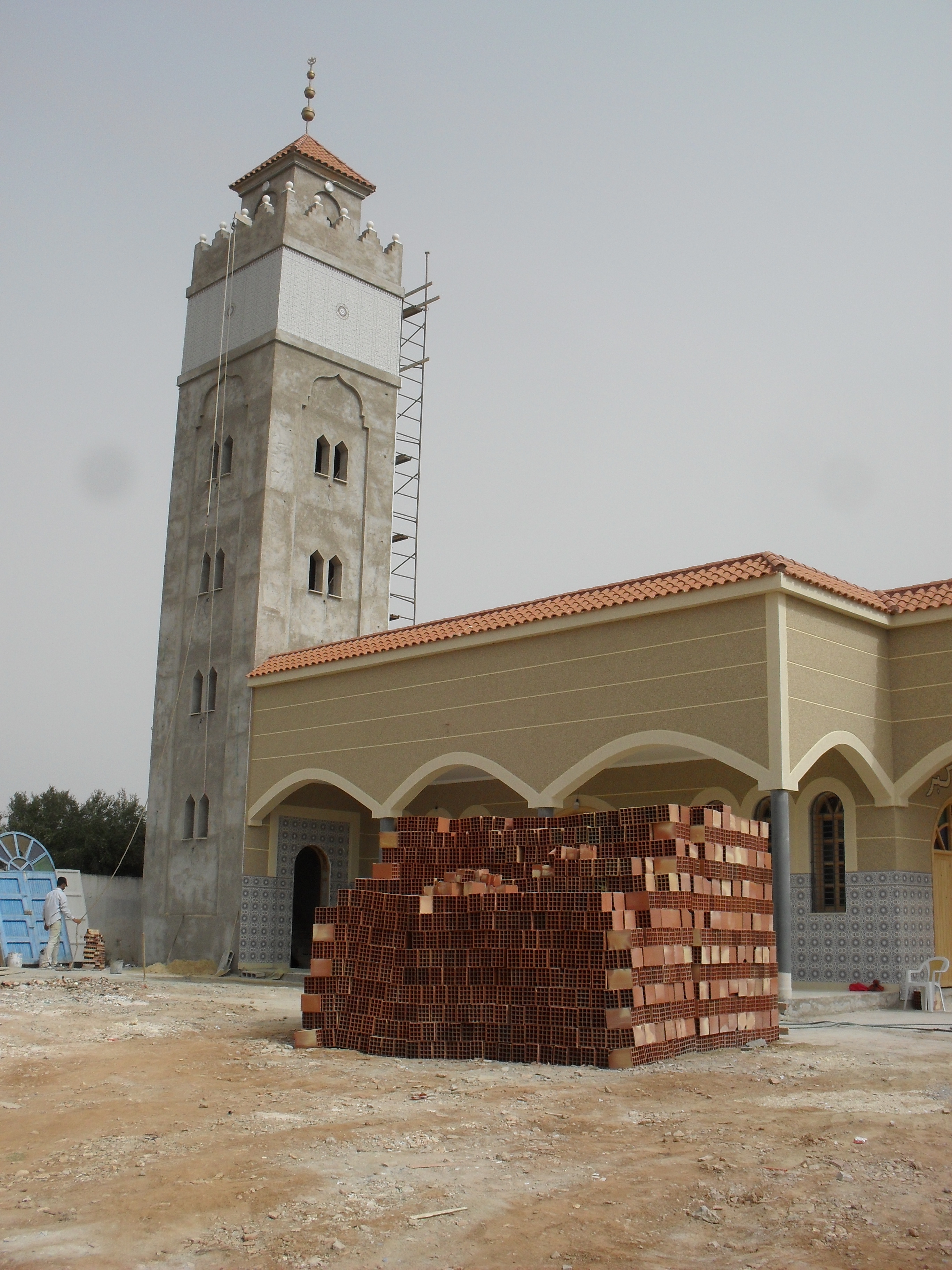نداء للمحسنين من أجل المساعدة على استكمال أشغال بناء مسجد بـ"شط لحضارة" بأركمان