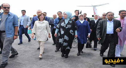 زوجة الرئيس التركي "طيب أردوغان" تزور مخيمات مسلمي الروهينجا