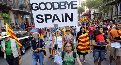 فرنسا تعلن عدم إعترافها بإستقلال إقليم كتالونيا