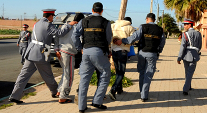 الدريوش.. إعتقال شخصين وحجز سيارة مزورة ومعدات تستعمل لأغراض التزوير ببن الطيب