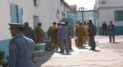 مثير.. فرار ناظوري متزعم شبكة للإتجار الدولي للمخدرات محكوم بـ10 سنوات من سجن فاس