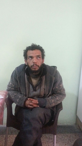 بالفيديو..  نشطاء يطلقون نداء للبحث عن عائلة شاب يعيش حياة التشرد بمنطقة جعدار ضواحي أزغنغان 