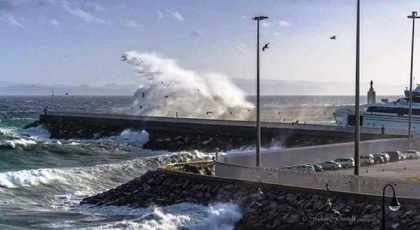 الرياح العاصفية توقف حركة الملاحة البحرية بين موانئ شمال المغرب وإسبانيا