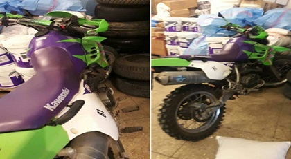 جمارك فرخانة تفشل عملية تهريب دراجة نارية من طراز "كاوازاكي" مجهولة الهوية